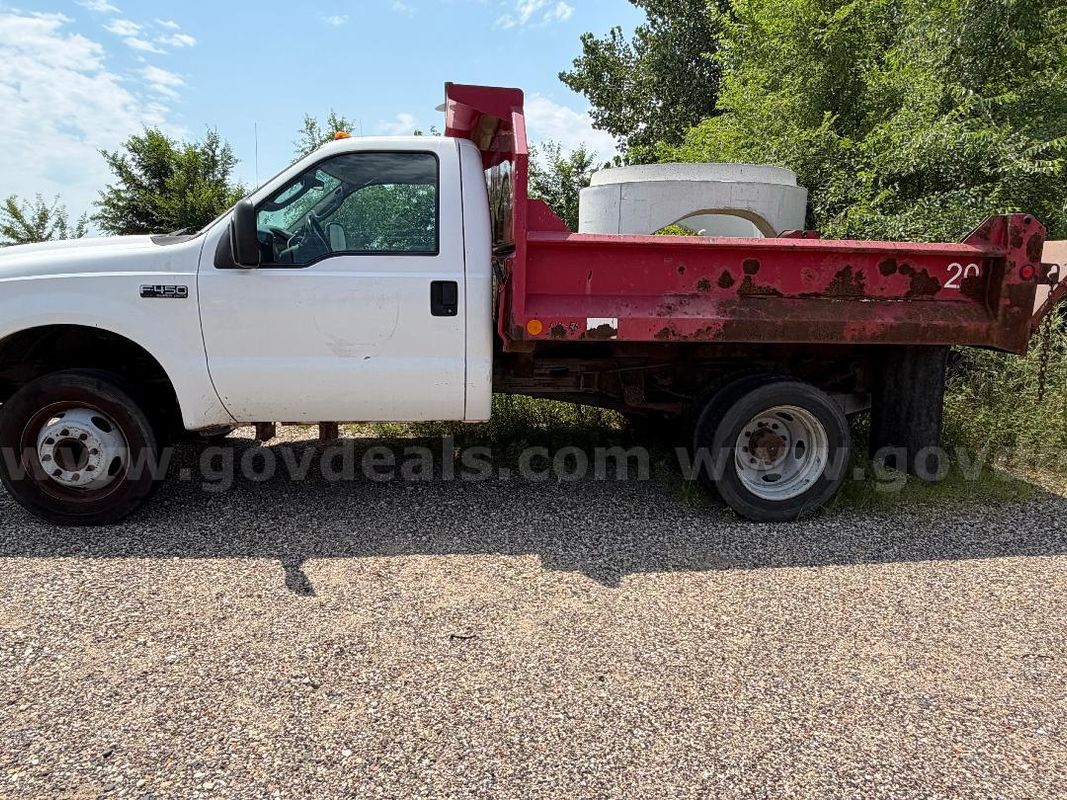 2003 Ford F-450 SD