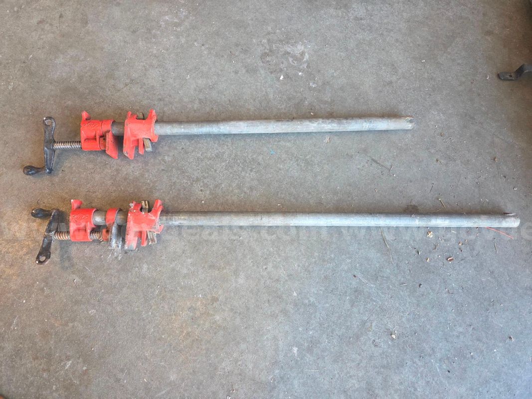 pipe clamps