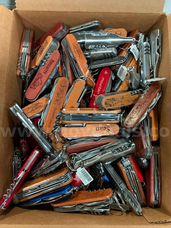 Miscellaneous Souvenir Knives/Multi-tools