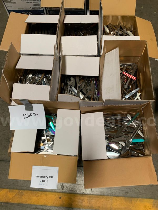 Pallet of Kitchen Knives