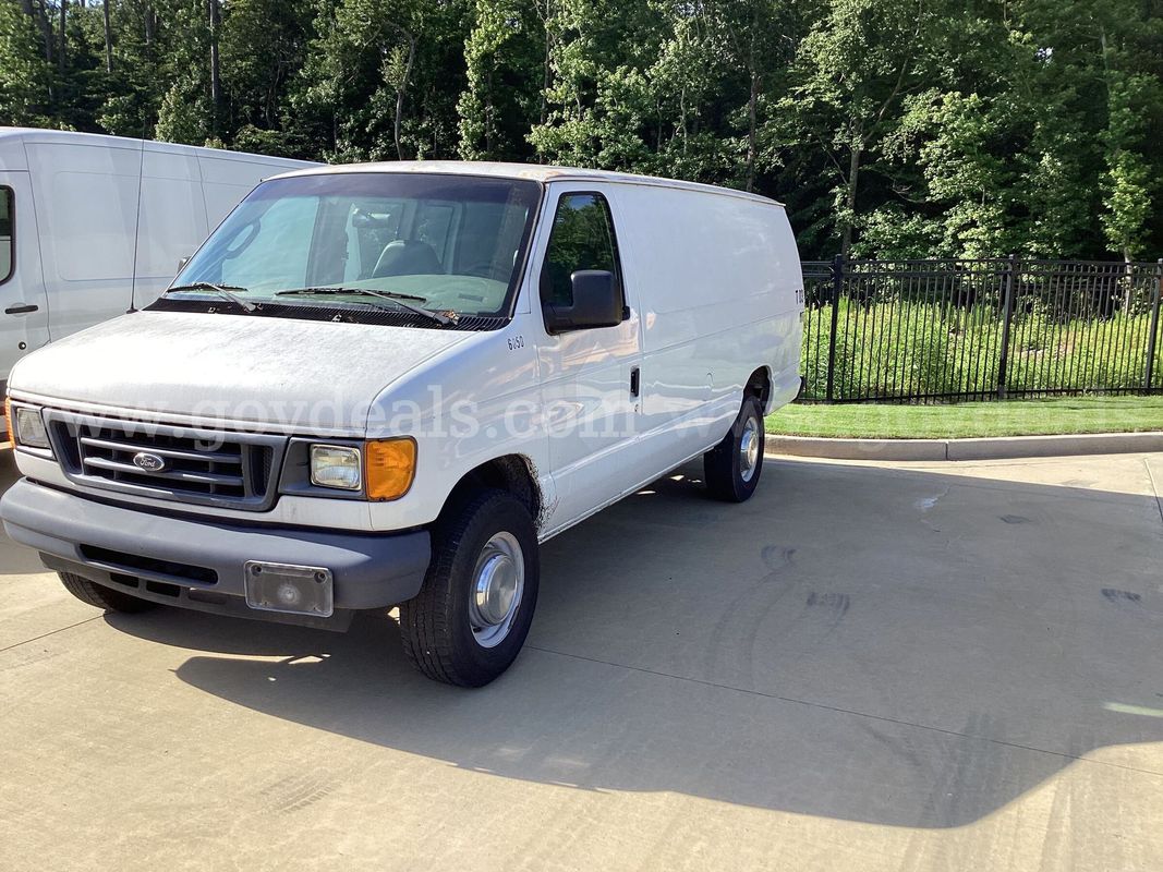 2006 Ford Econoline  (#6050)