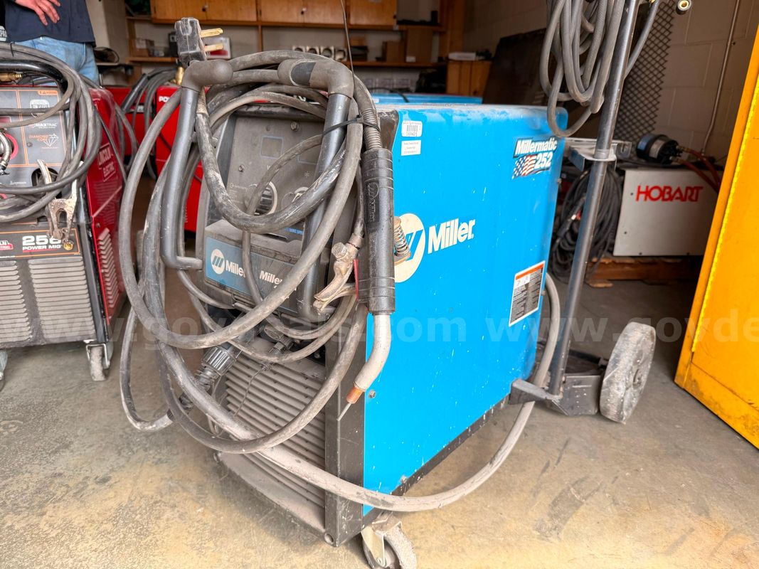 MIller Mig Welder MillerMatic 252