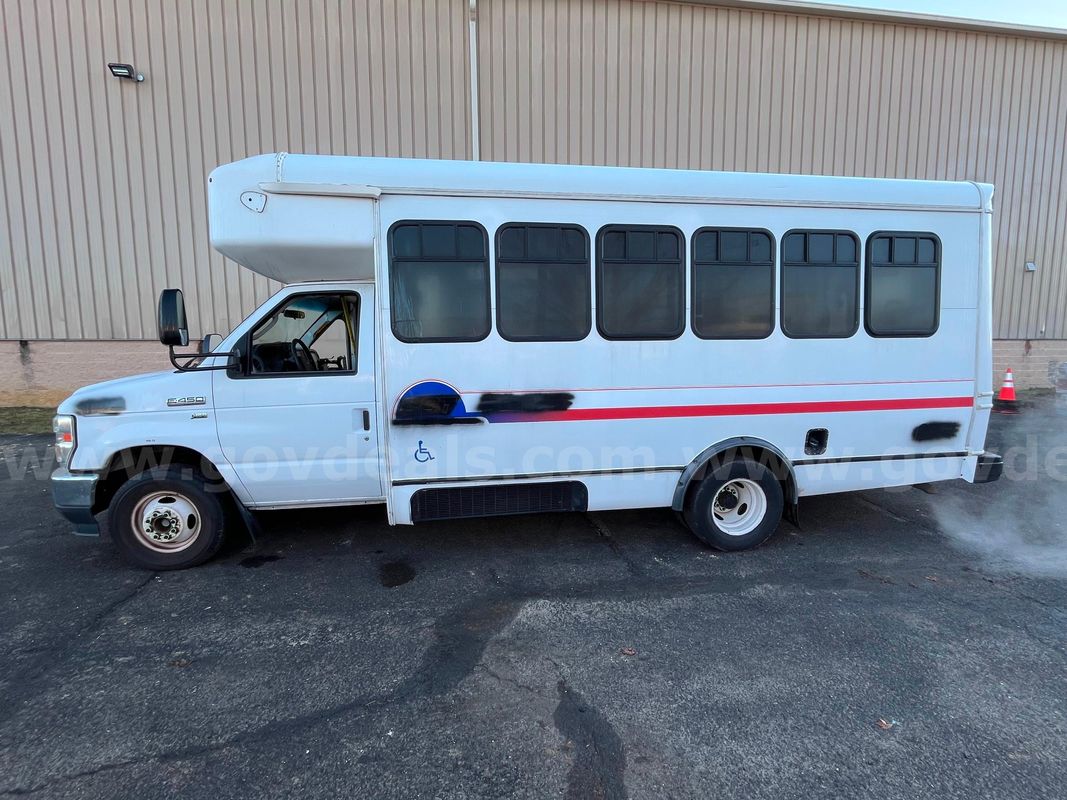 2017 Ford E450 14 Passenger Paratransit Van with wheelchair lift.