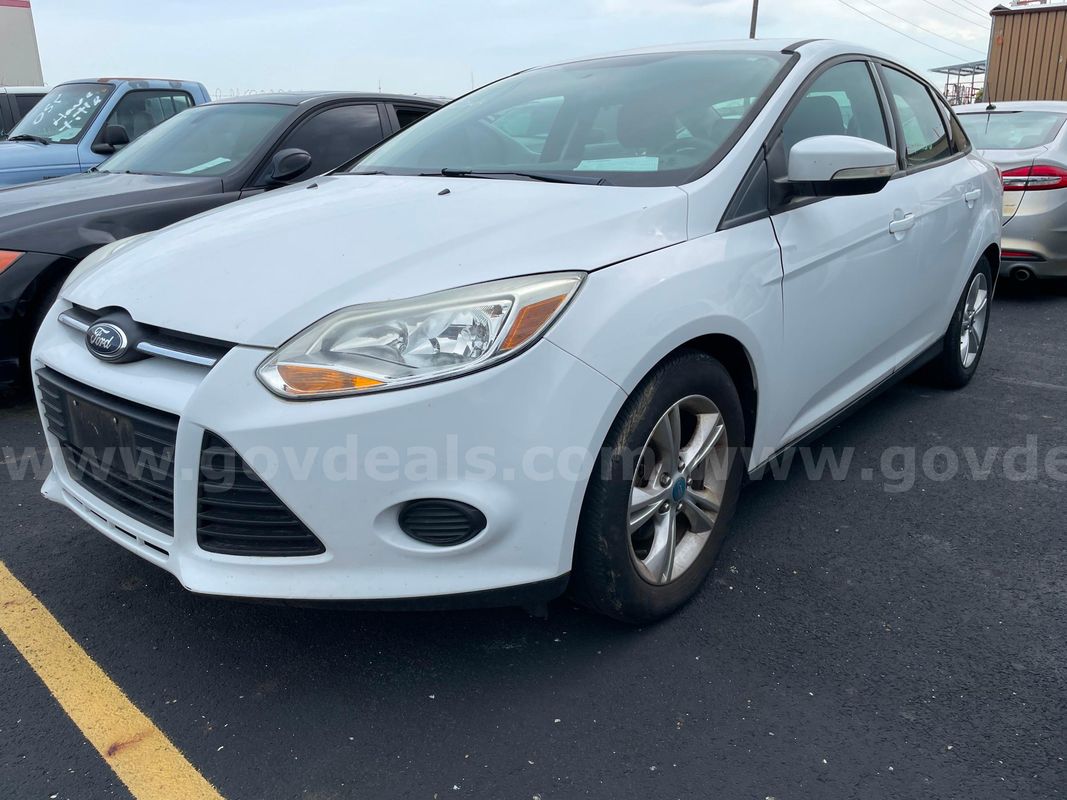 2014 Ford Focus SE SEDAN 4-DR, 2.0L L4
