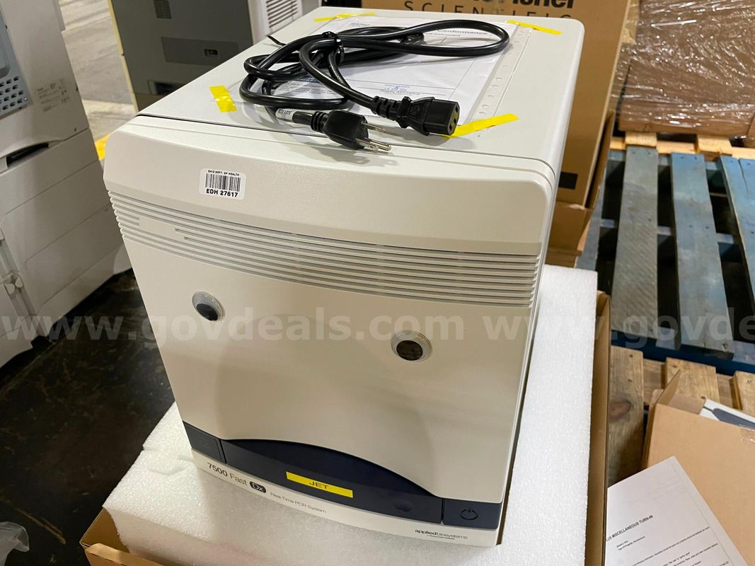 7500 Fast DX Instrument Real-Time PCR System, Lab Equipment
