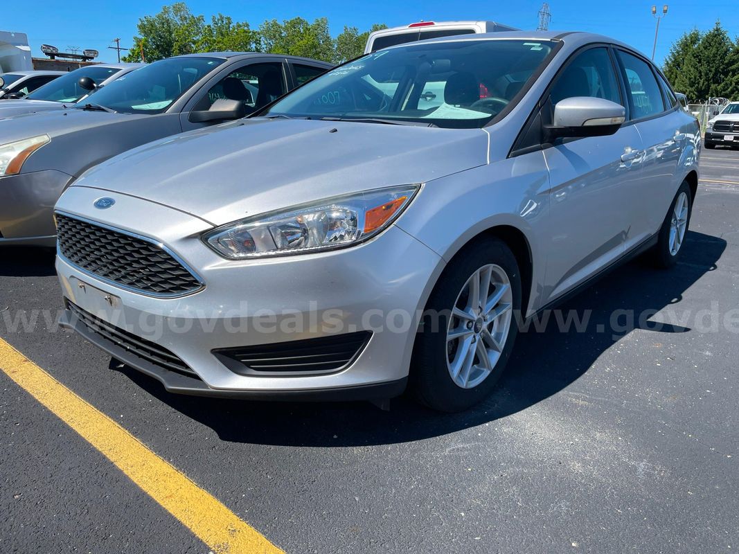 2017 Ford Focus SE SEDAN 4-DR, 2.0L L4 *UNDER 60k MILES!!
