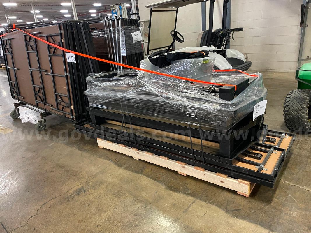 Portable/Collapsable Stage Assembly