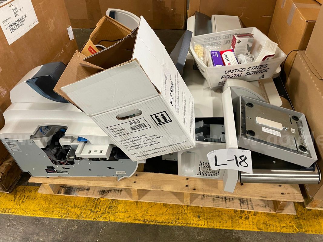 Pitney Bowes Connect 3000 Mail Machine and Accessories