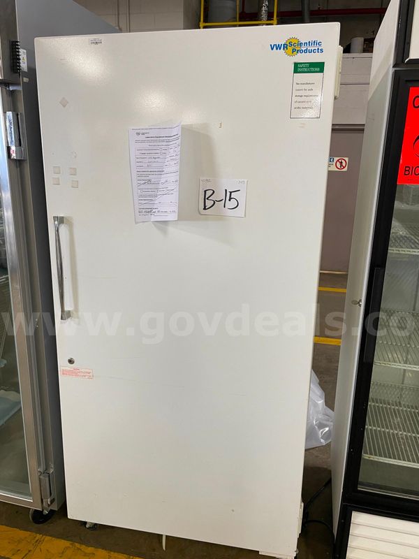 VWR Refrigerator, Model R429GA14