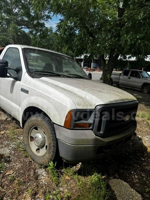 Truck, 2005 Ford F-250 (Pc# A0501971)