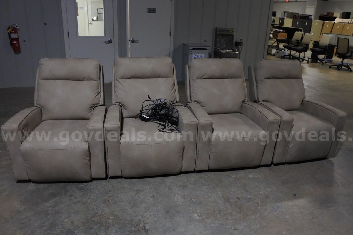 Chairs, Lot Of Reclining