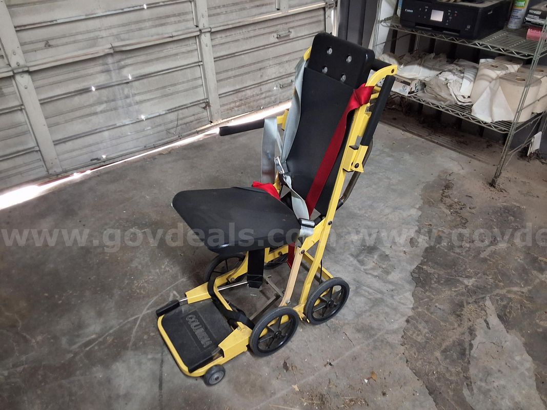 8020 Jetmate Boarding Wheelchair