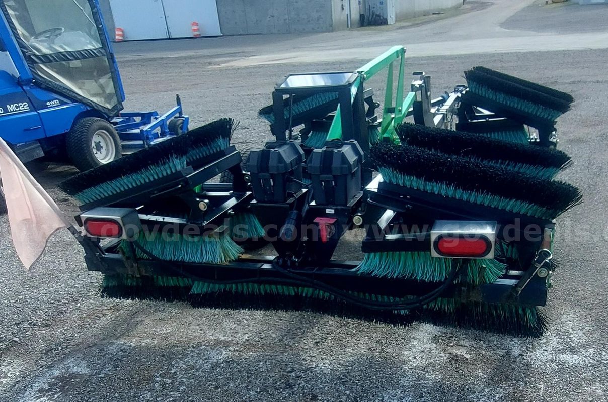 GreensBroom 300