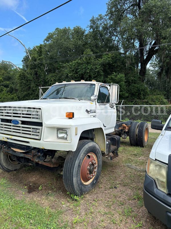 1993 Ford F800F