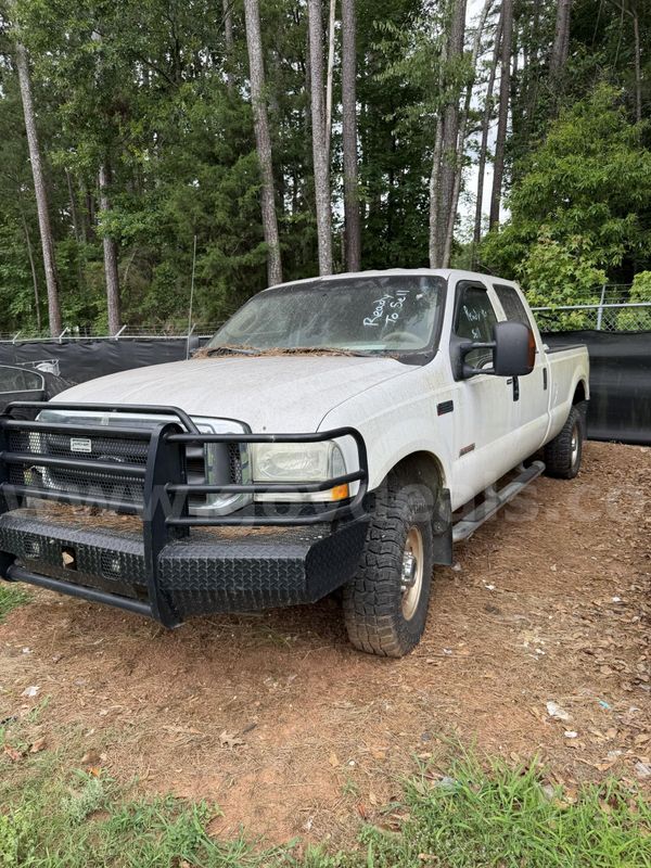 2004 Ford F-350 SD Lariat Crew Cab Long Bed 4WD