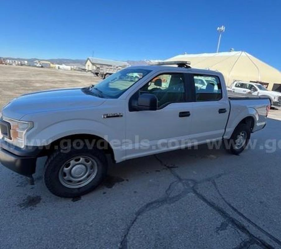 2018 Ford F-150 XL SuperCrew 4x4 EcoBoost Pickup Truck w/Light Bar – 71K Miles