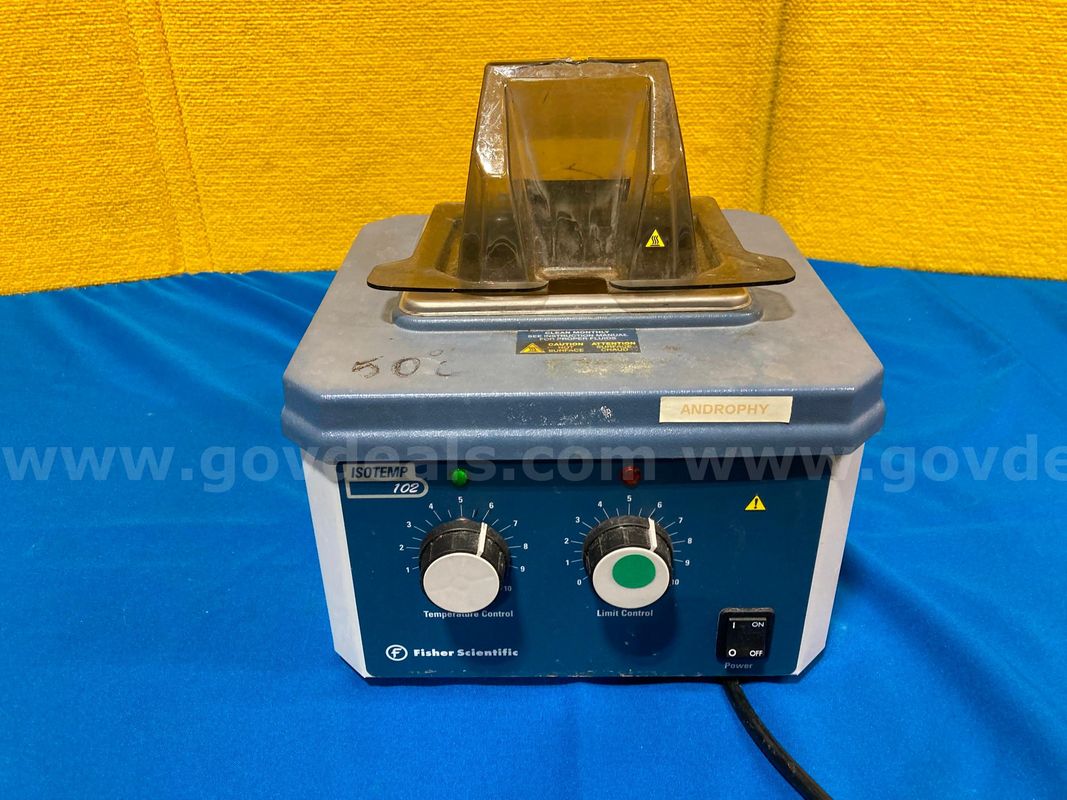 (1) Fisher Isotemp Model 102 Water Bath