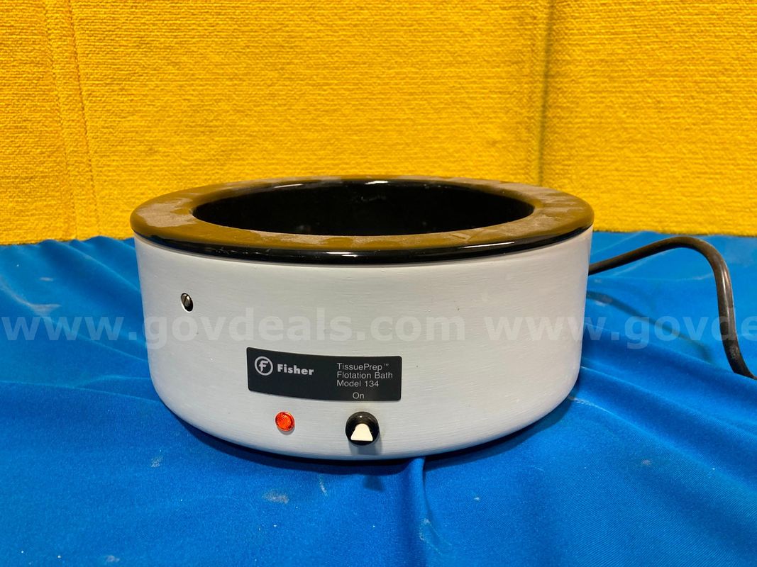 (1) Fisher Scientific TissuePrep Flotation Bath Model 134