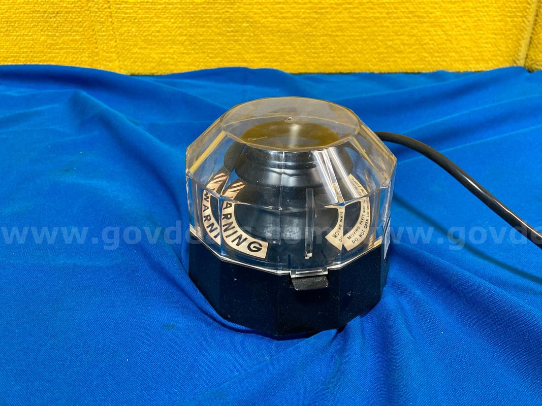 (1) Qualitron DW-41 Microcentrifuge