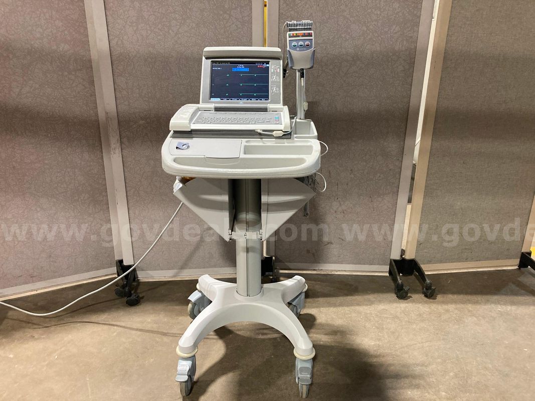 (1) General Electric EKG Machine System