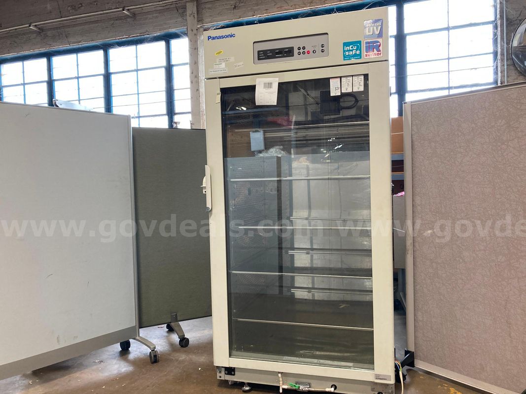 (1) Panasonic CO2 Incubator [IU046265]