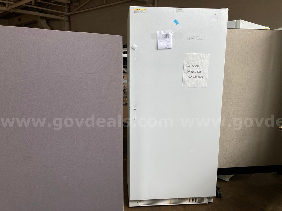 (1) Kenmore Heavy Duty Upright Freezer