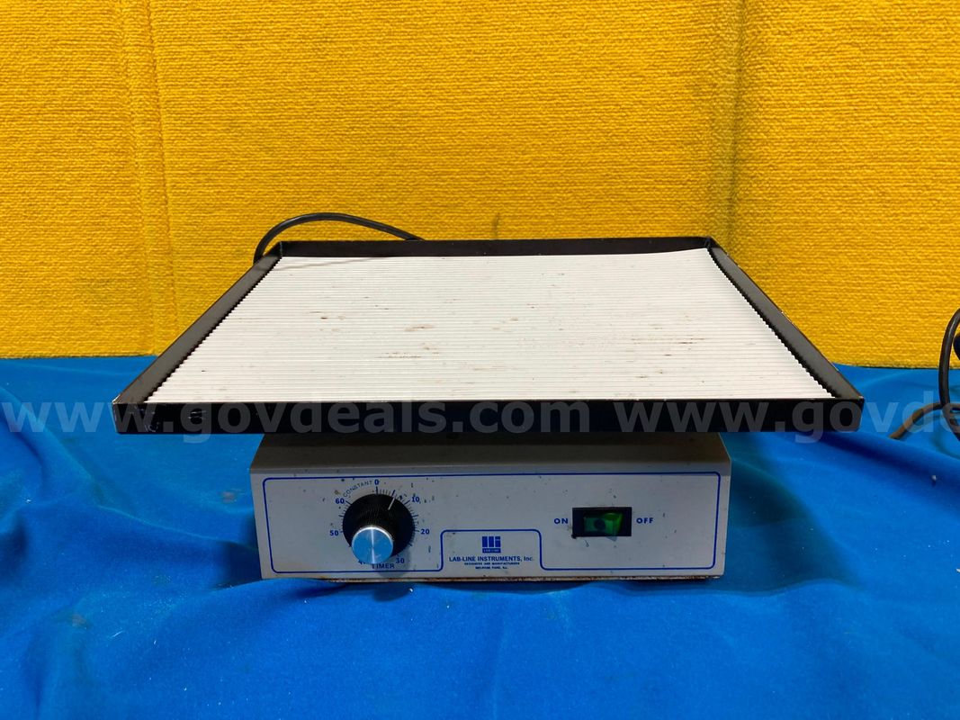 (1) Lab-Line Model 4635 Rocking Shaker