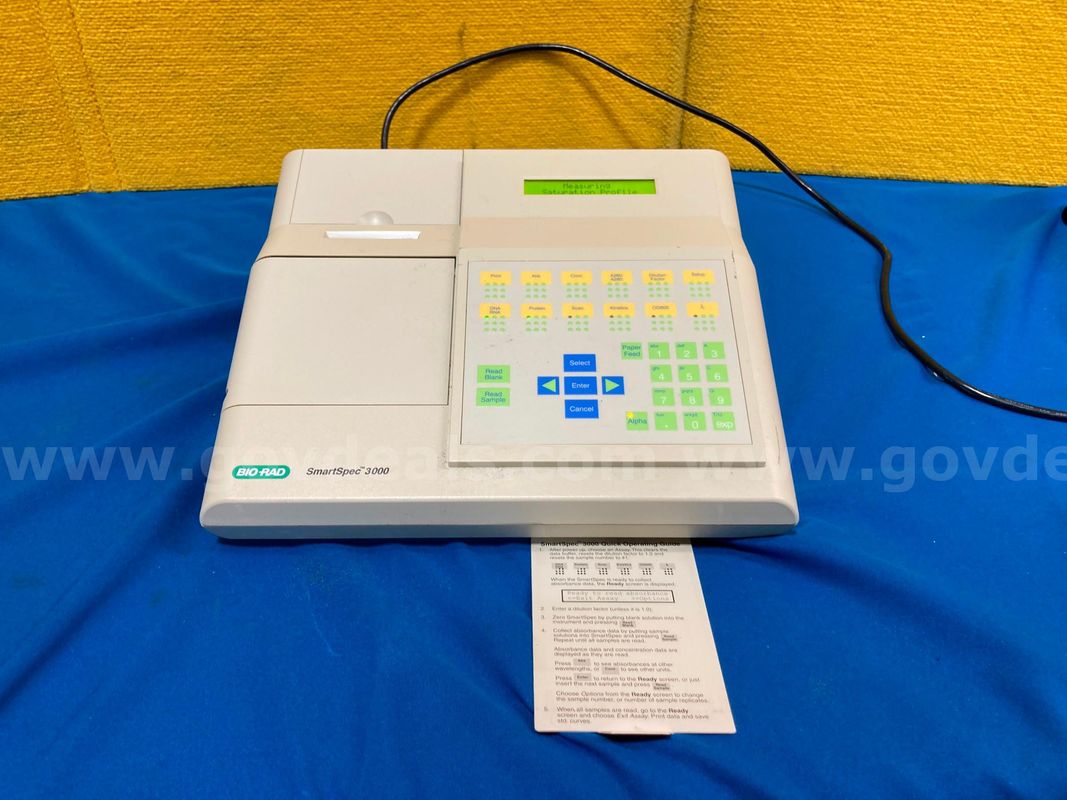 (1) Bio-Rad SmartSpec 3000 Spectrophotometer