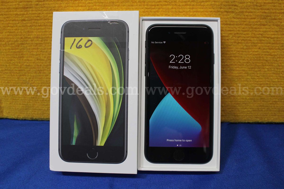 (1) Apple iPhone SE 2nd Generation 4.7"