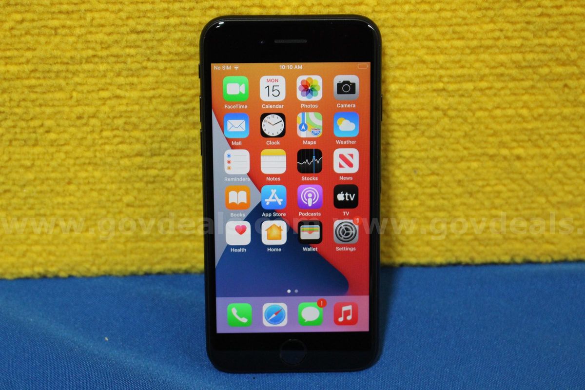 (1) Apple iPhone SE 2nd Generation 4.7"