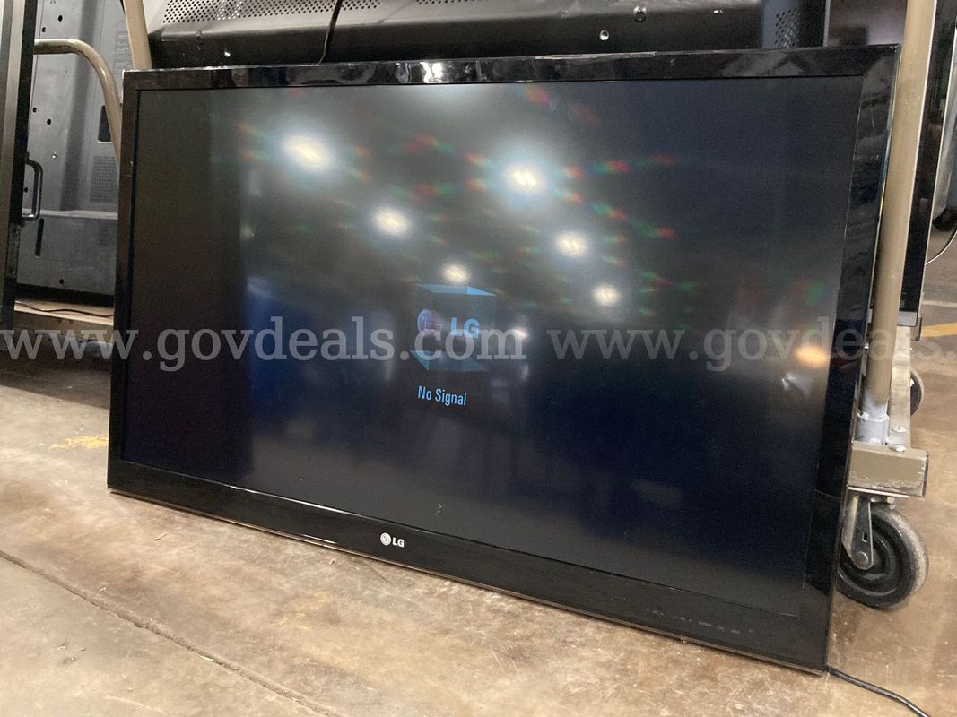 (1) LG Model 47LV355B-UA TV