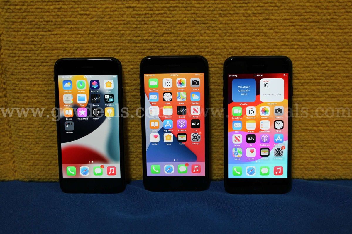 (3) iPhones SE 2nd Generation 4.7''