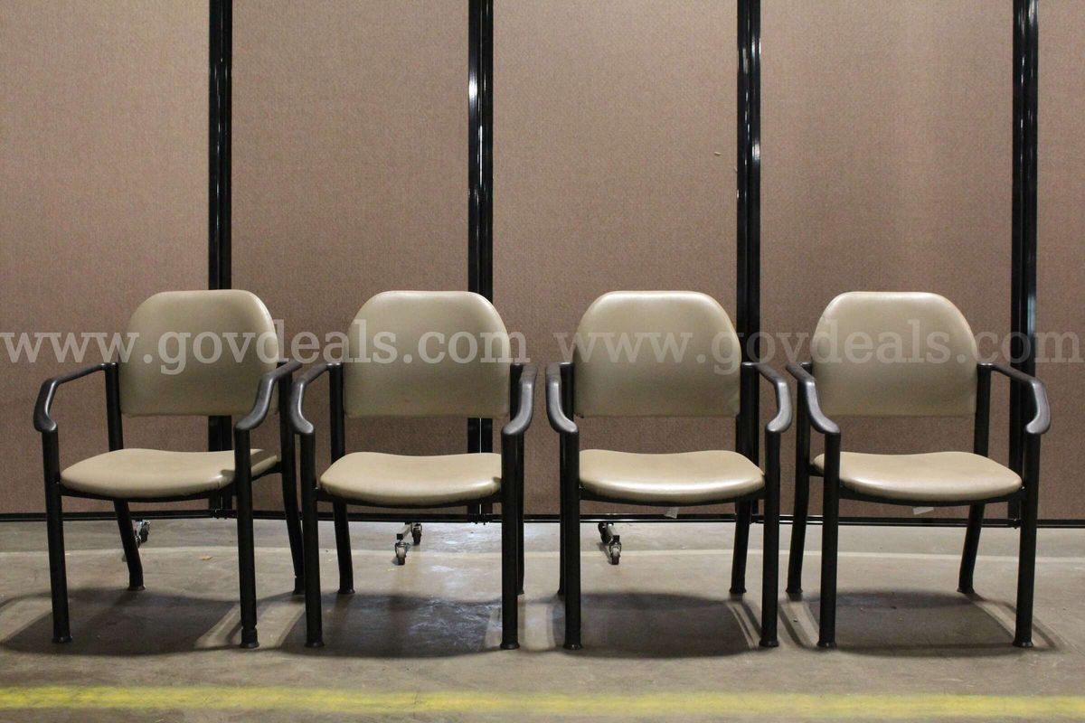 (4) Midmark 680 Series Guest Chairs with Armrests
