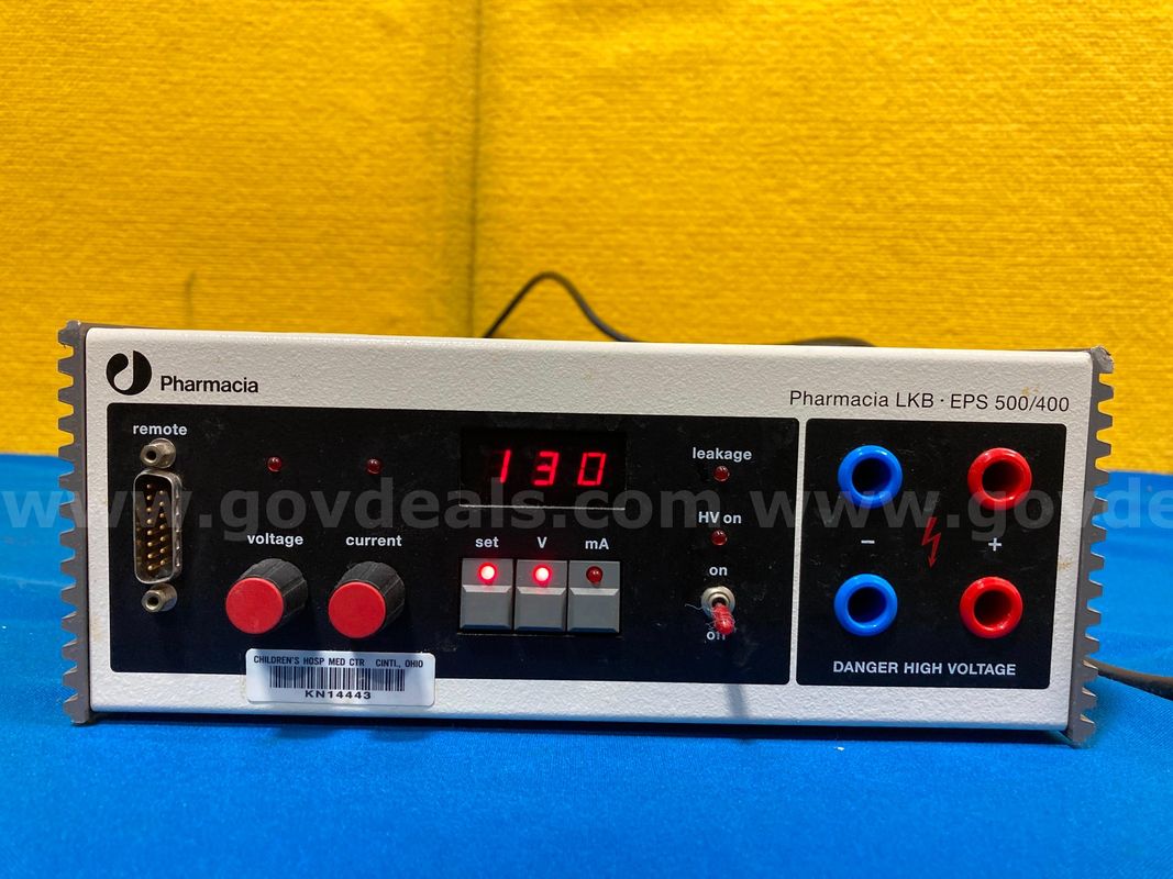 (1) Pharmacia LKB EPS 500/400 Electrophoresis Power Supply Unit
