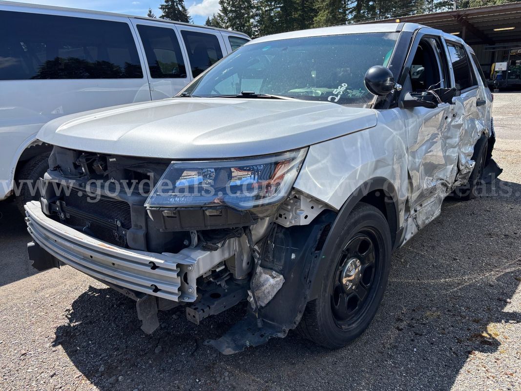 2017 Ford Explorer *Totaled*