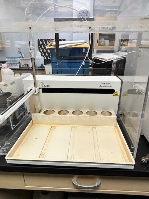 CEATC ASX-520 Autosampler