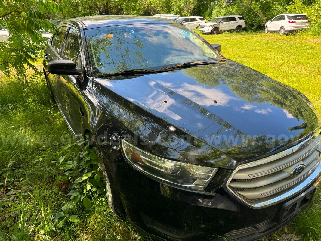 2016 Ford Taurus LOT697 - 165466 - R