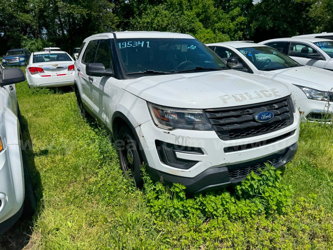 2019 Ford Interceptor Explorer LOT702 - 195341 - R