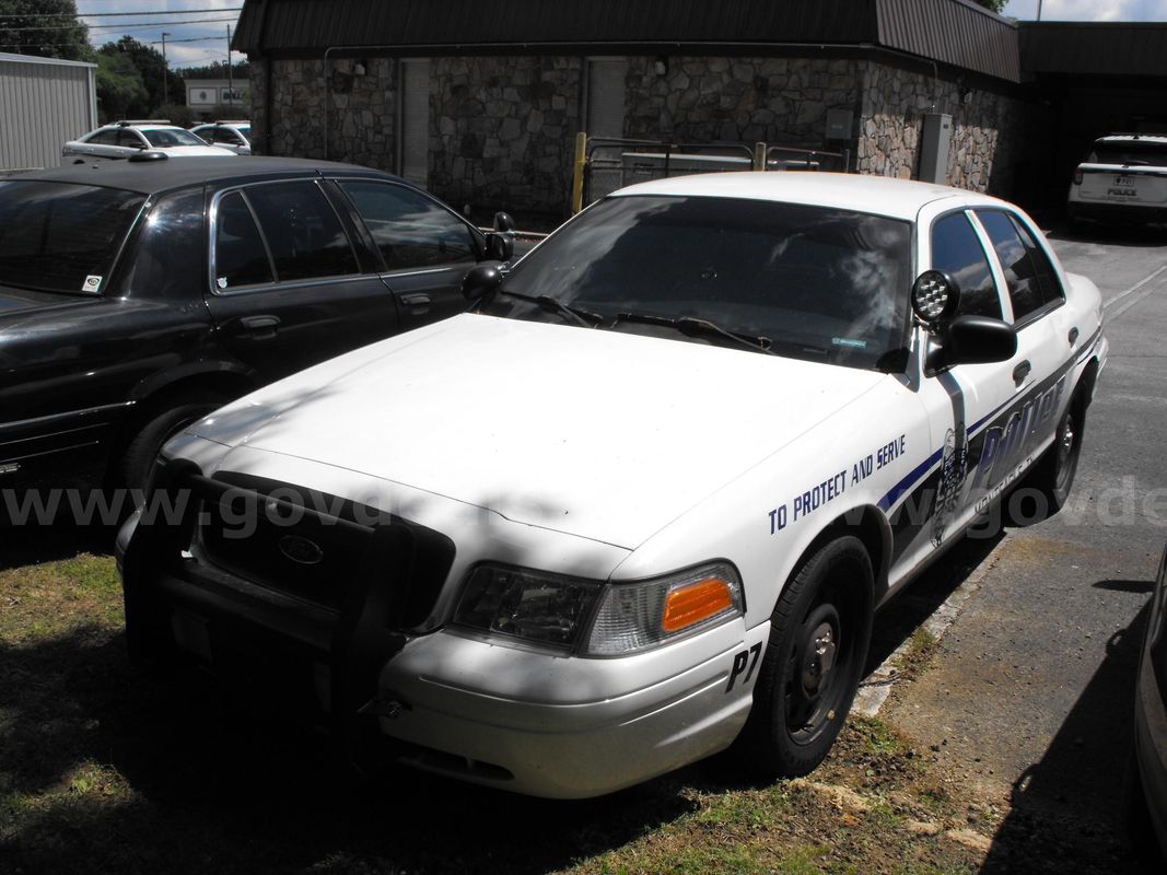 Ford Crown Vic
