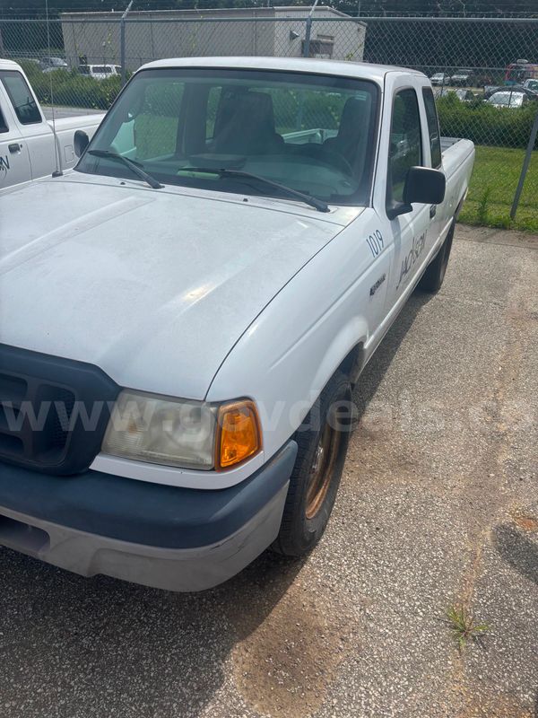 2005 Ford Ranger XL SuperCab 2WD
