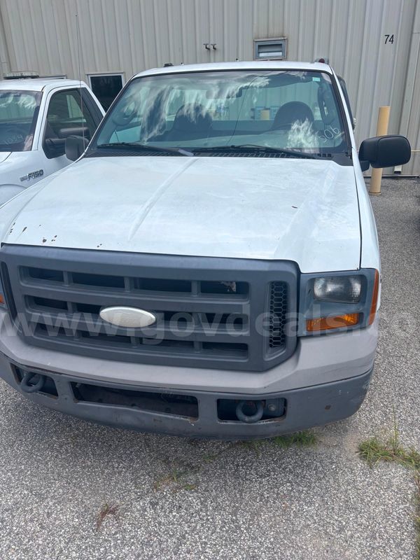 2005 Ford F-250 SD XL 2WD