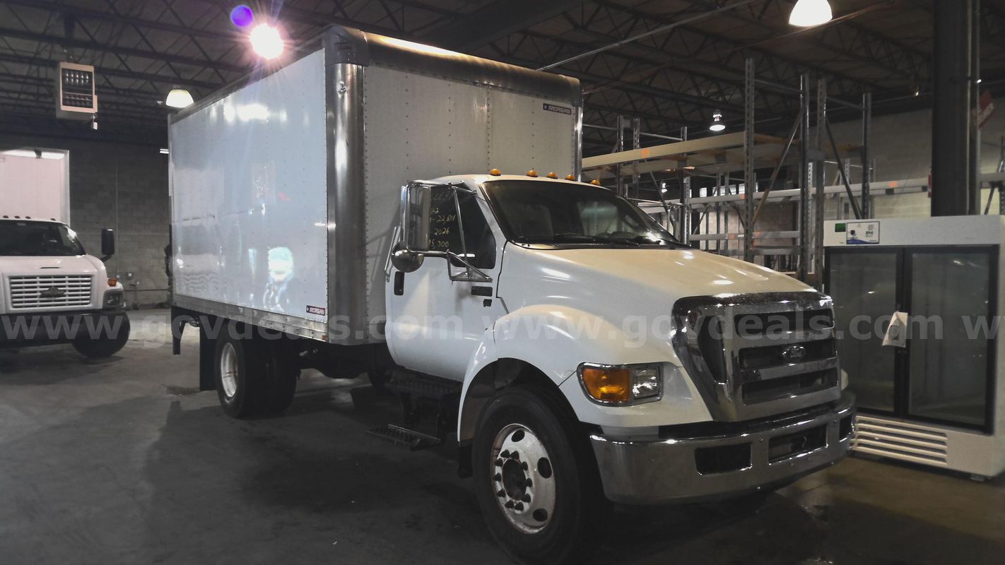 2013 Ford F650 Box Truck
