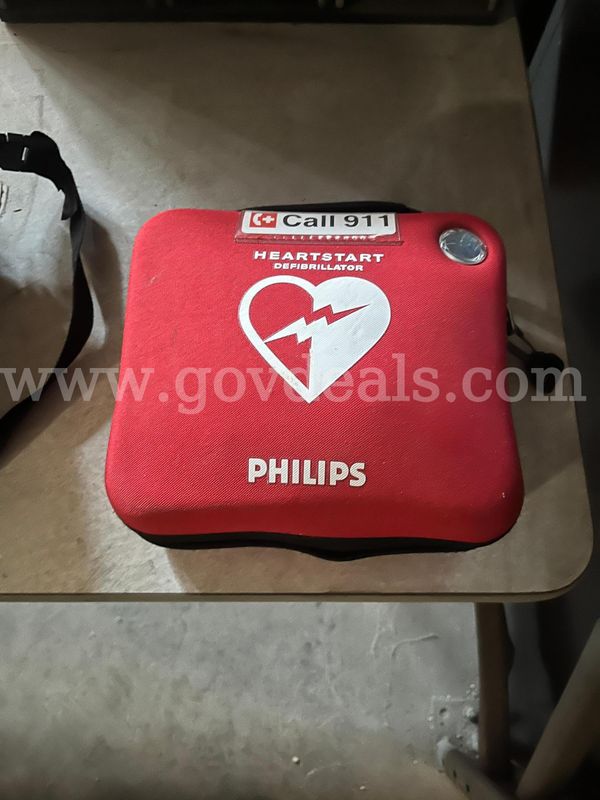 Defibrillator