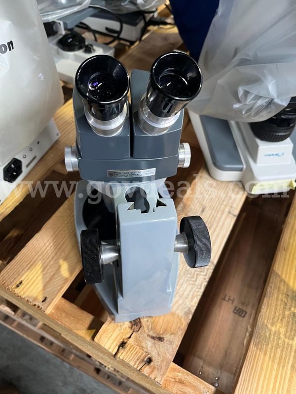 Microscope