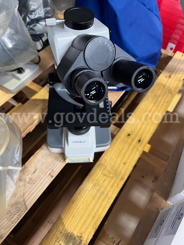 Microscope