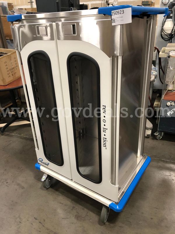 Cart: Enclosed, Surgical Case