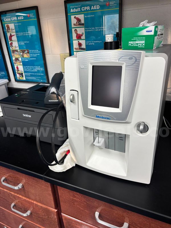 Hematology Analyzer Medonic M16C w/ Scanner/Printer