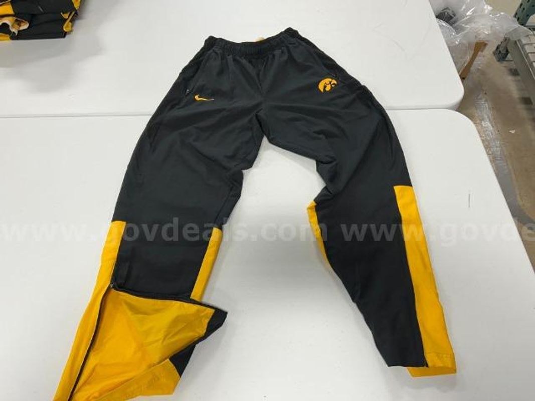 Lot of 4 Nike On-Field Athletic Pants, Black in color, Size: S
