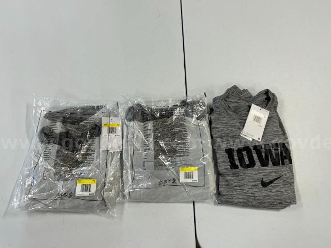 Lot of 3, Nike Long Sleeve Tee. Dark Heather Grey in color, Size: XS, S