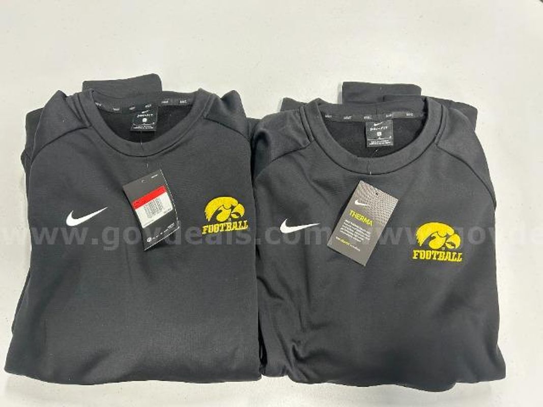 Lot of 2, Nike Therma Crew Sweatshirt. Black in color. Size: L